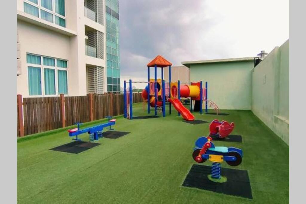 ג'והור בהרו Abhome "Love Suite" #Ksl D'Esplanade #Ksl City Mall #Water Theme Park #Jb מראה חיצוני תמונה